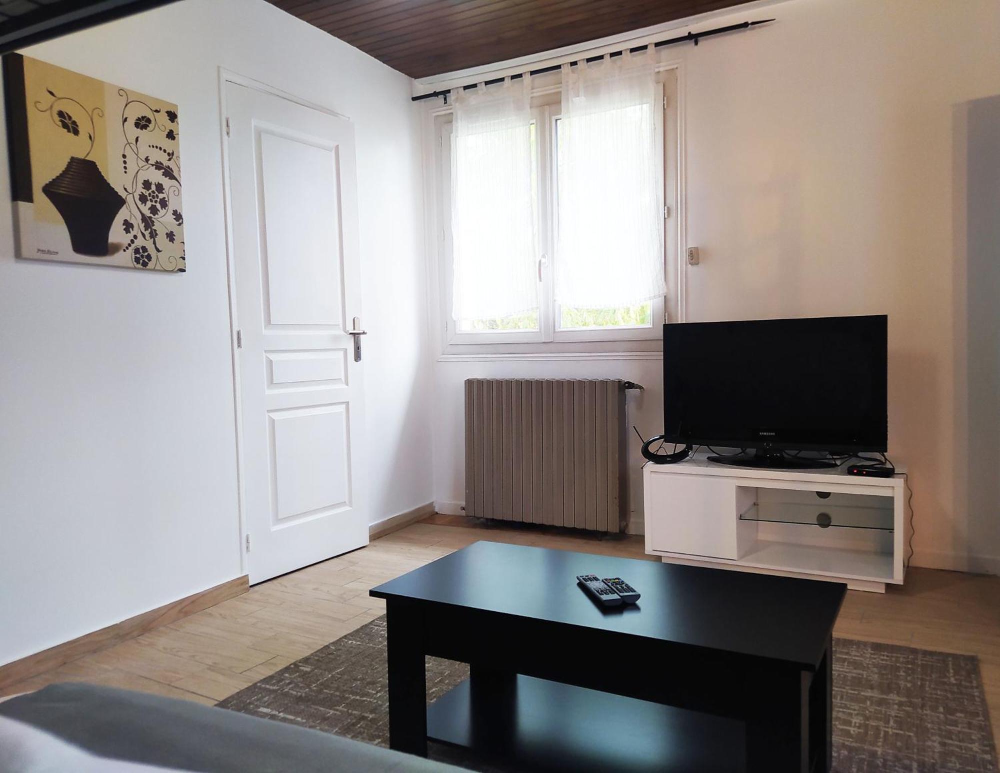 Charmant Studio Au Calme Proche Rer Stade De France Paris Stains Zewnętrze zdjęcie